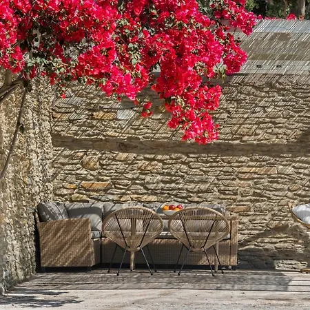 The Secret Valley Of Chora - 5 Mins To Town & Beach By Explore Andros Livádhia